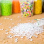 Batalla contra la humedad: por qué los aditivos desecantes Centroamérica son esenciales para la extrusión